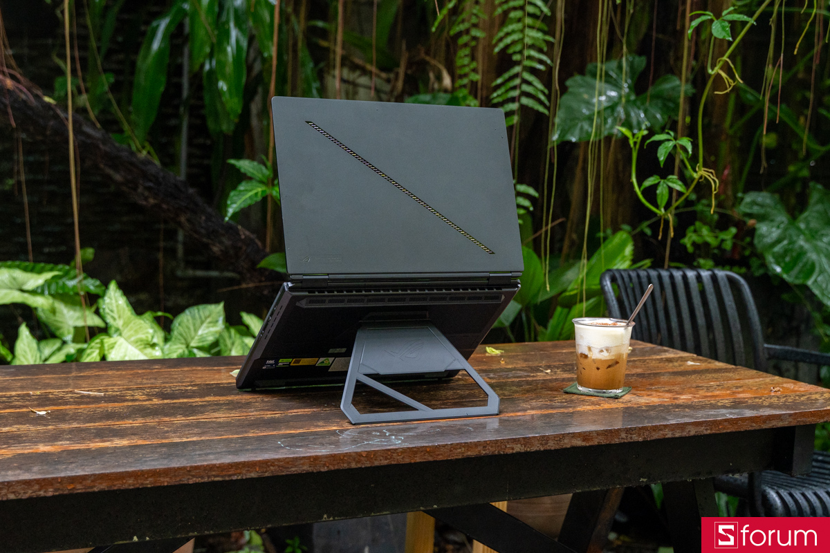 Đánh giá hiệu năng ASUS ROG Zephyrus Duo 2026