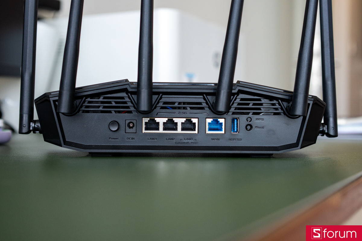 Mặt sau ASUS TUF BE6500