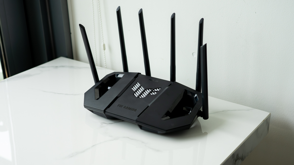 Trên tay ASUS TUF BE6500: Router Wi-Fi 7 “chiến” nhất tầm trung, tải game trăm GB chưa tới 20 phút, giá 5.49 triệu