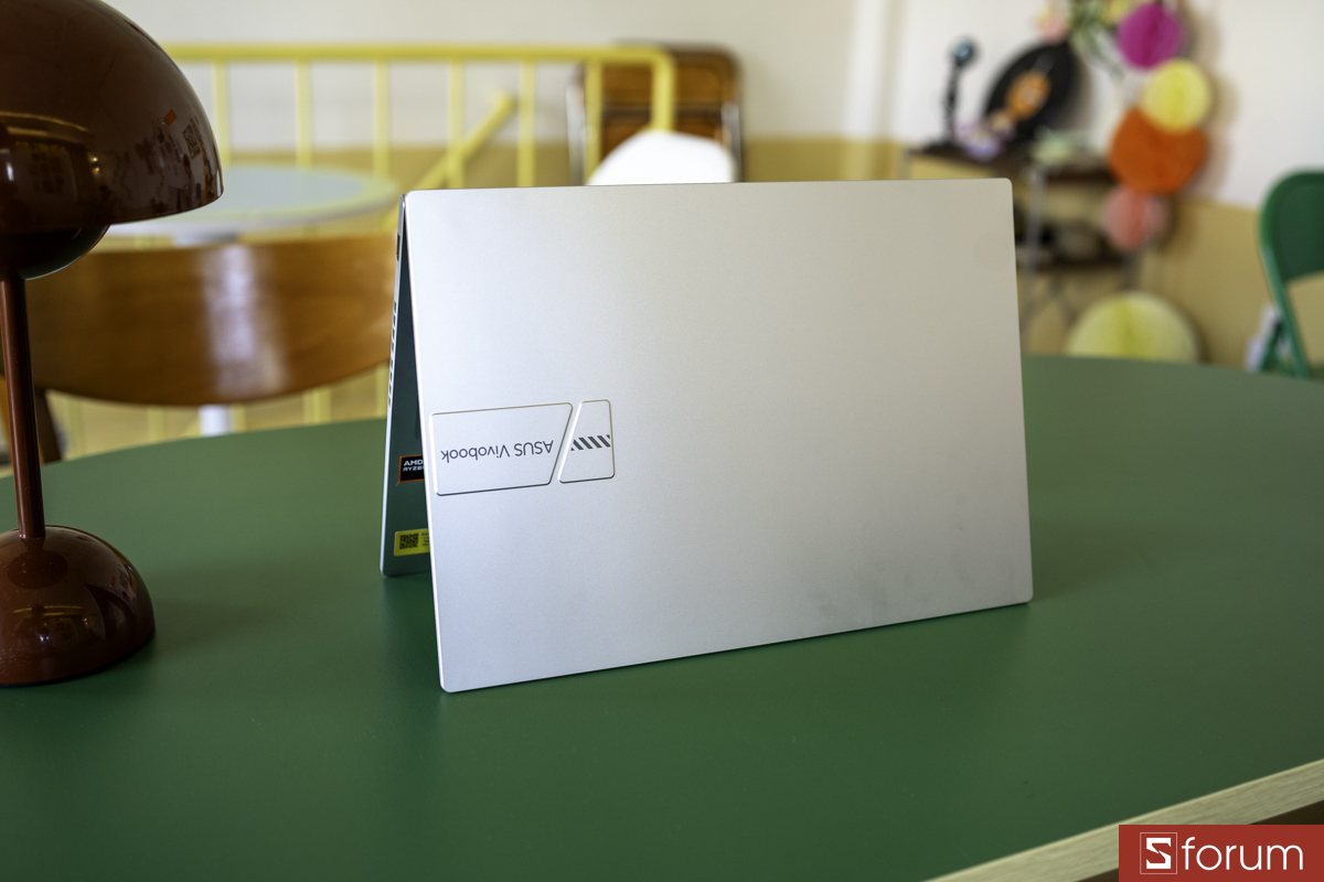 Mặt lưng ASUS VivoBook 14