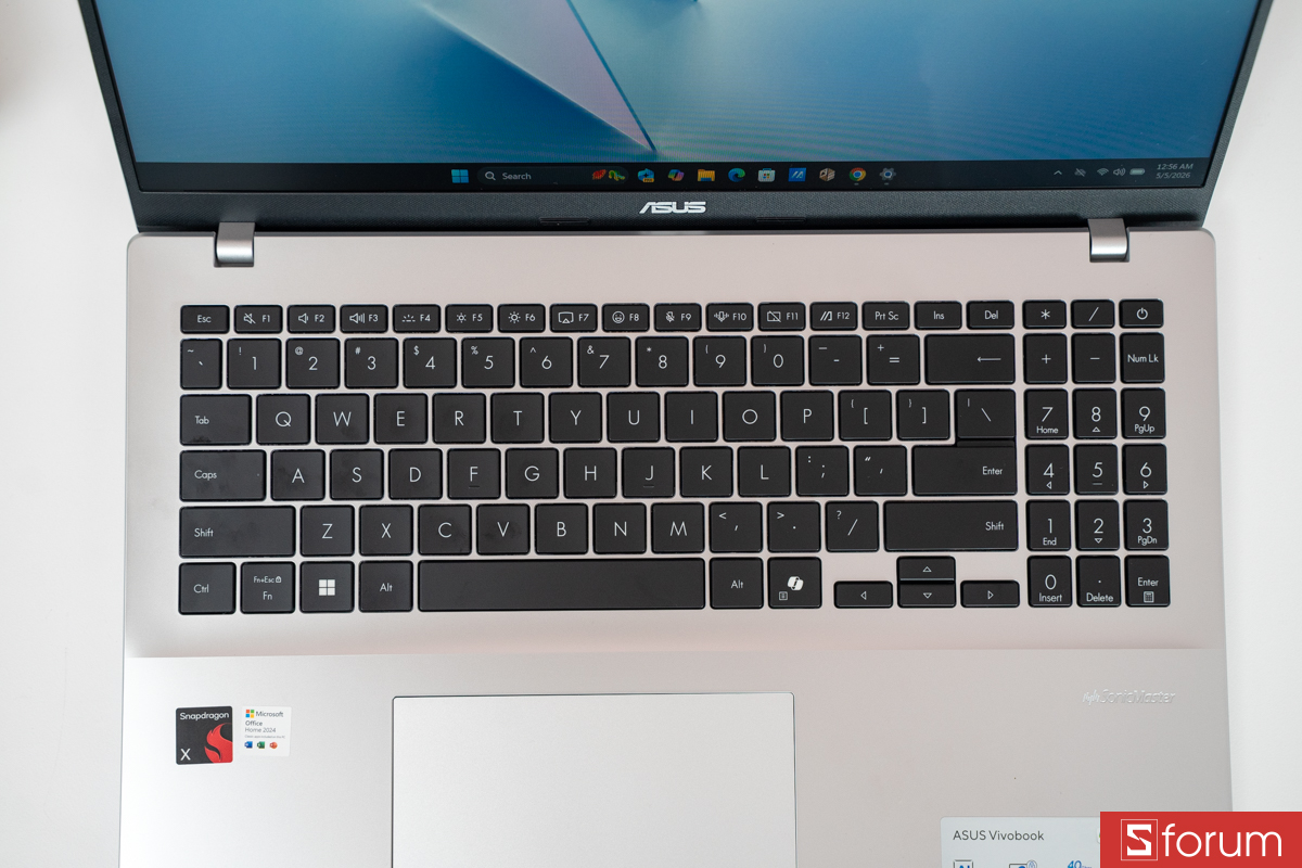 Bàn phím trên ASUS VivoBook 16
