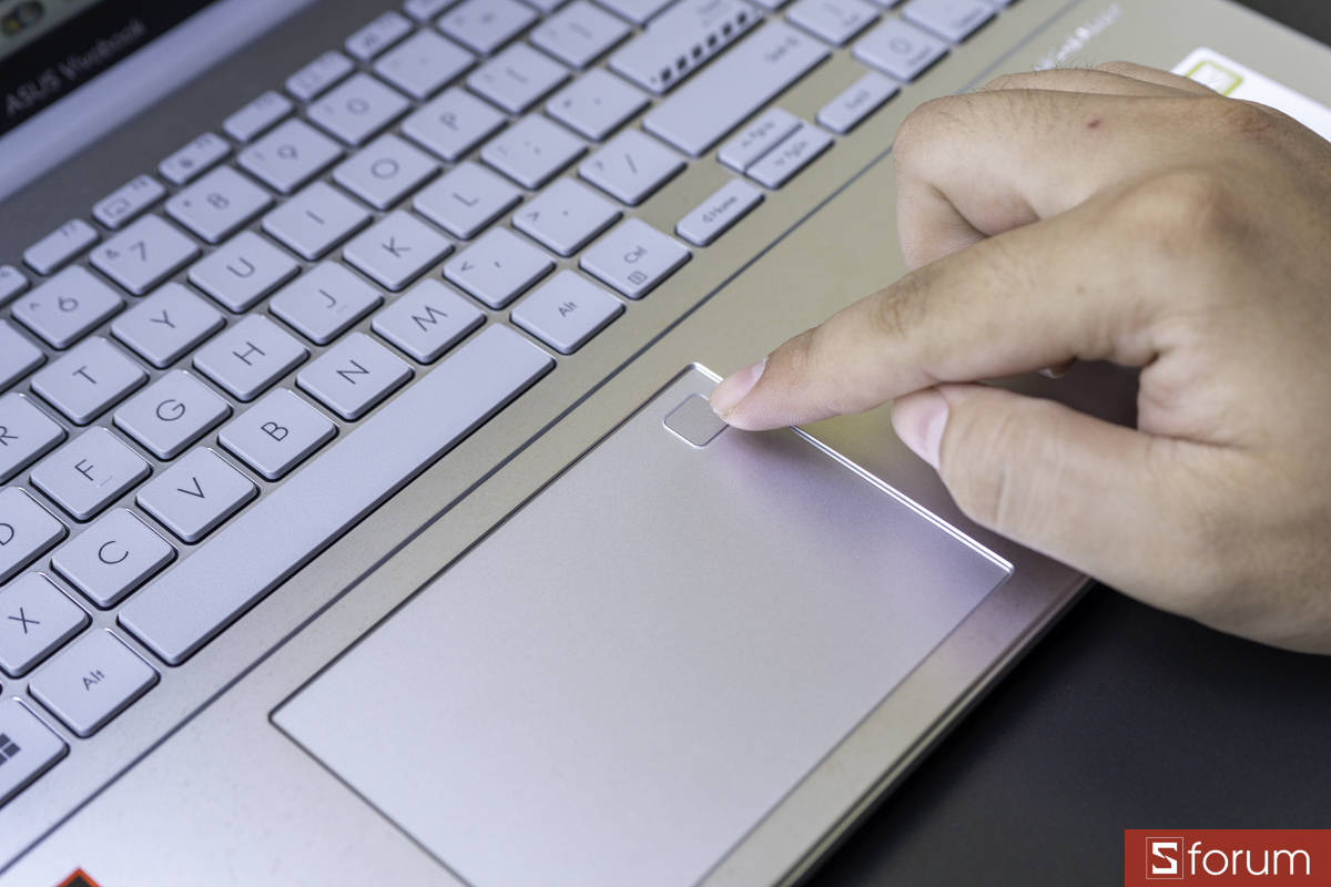 Cảm biến vân tay trên ASUS VivoBook Go 14