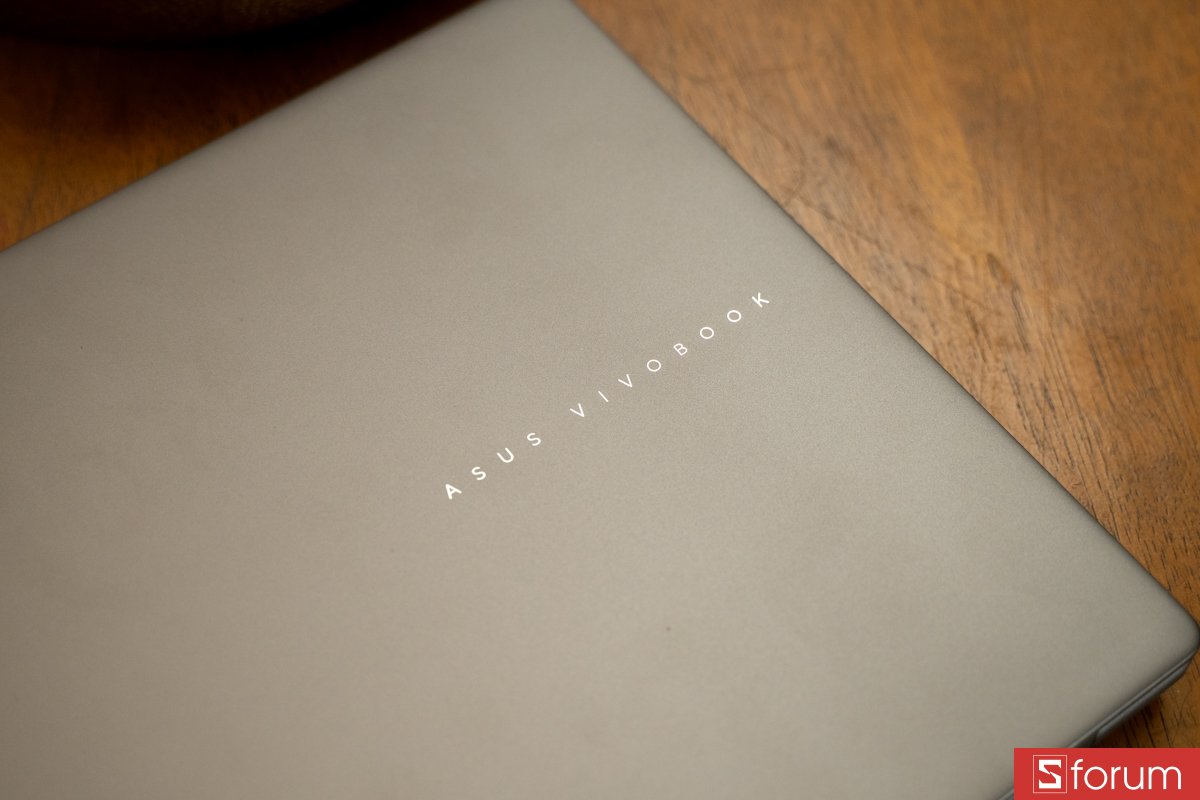 Vẻ ngoại ASUS VivoBook S14