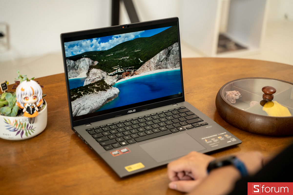 Tiêu chí lựa chọn laptop cho sinh viên y khoa  - cấu hình đáp ứng nhu cầu lâu dài
