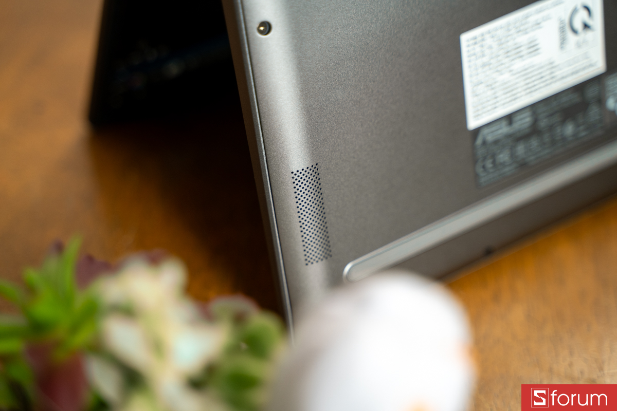 Vị trí loa trên ASUS VivoBook S14