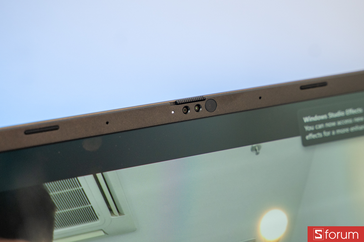 Webcam trên ASUS VivoBook S14