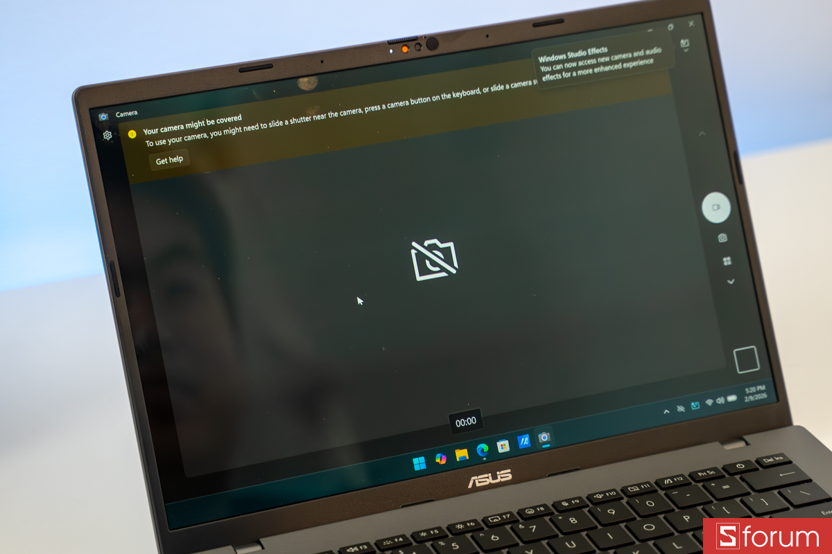 Bảo mật an toàn với lẫy webcam