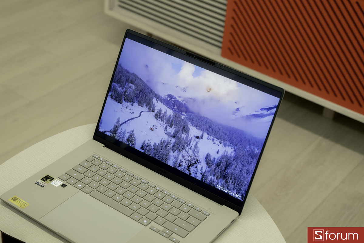 Màn hình ASUS ZenBook A16