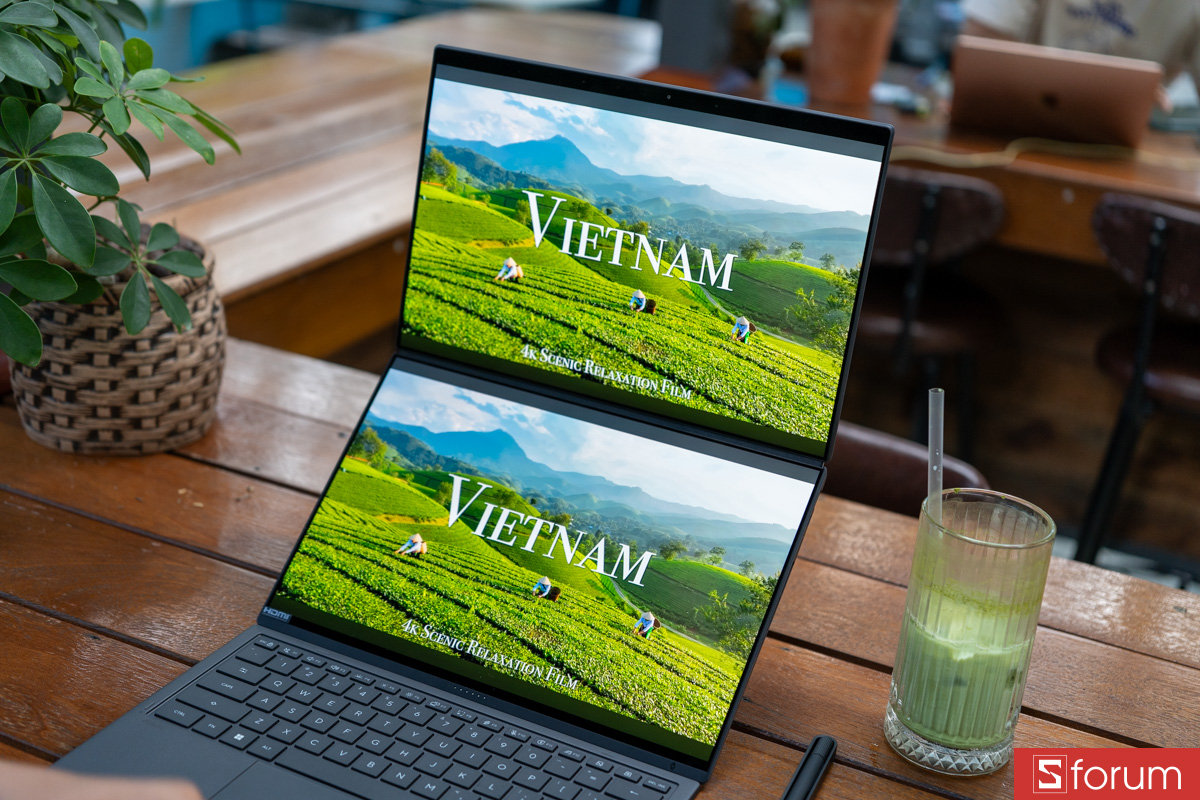 Màn hình ASUS ZenBook Duo 2026