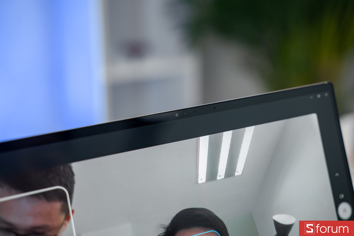 Webcam trên ASUS ZenBook S 14