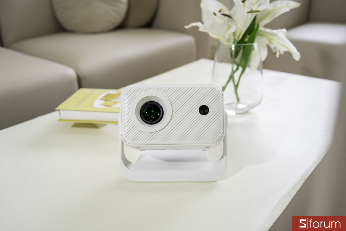 Mặt trước Beecube X2 Neo