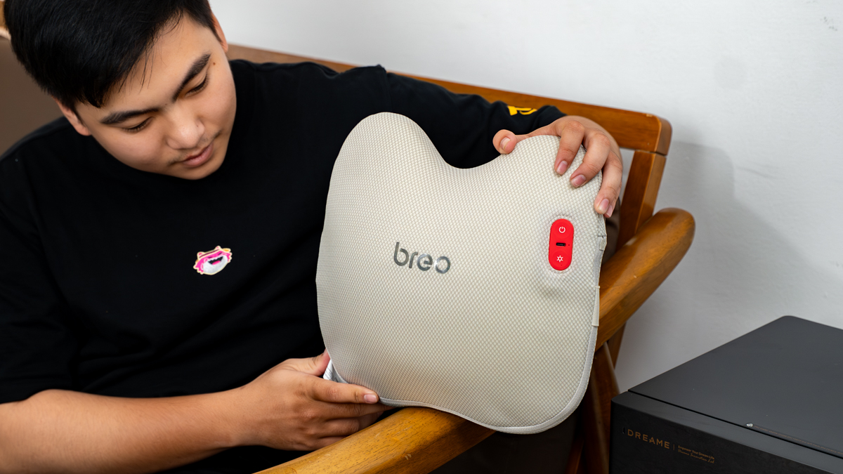 Trên tay Breo Back 2: Gối massage lưng cổ chườm nóng 42 độ C, chuẩn spa tại nhà giá 1.19 triệu