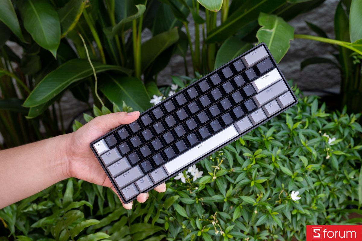 Trọng lượng của Corsair Clipper Pro Mini 60 HE