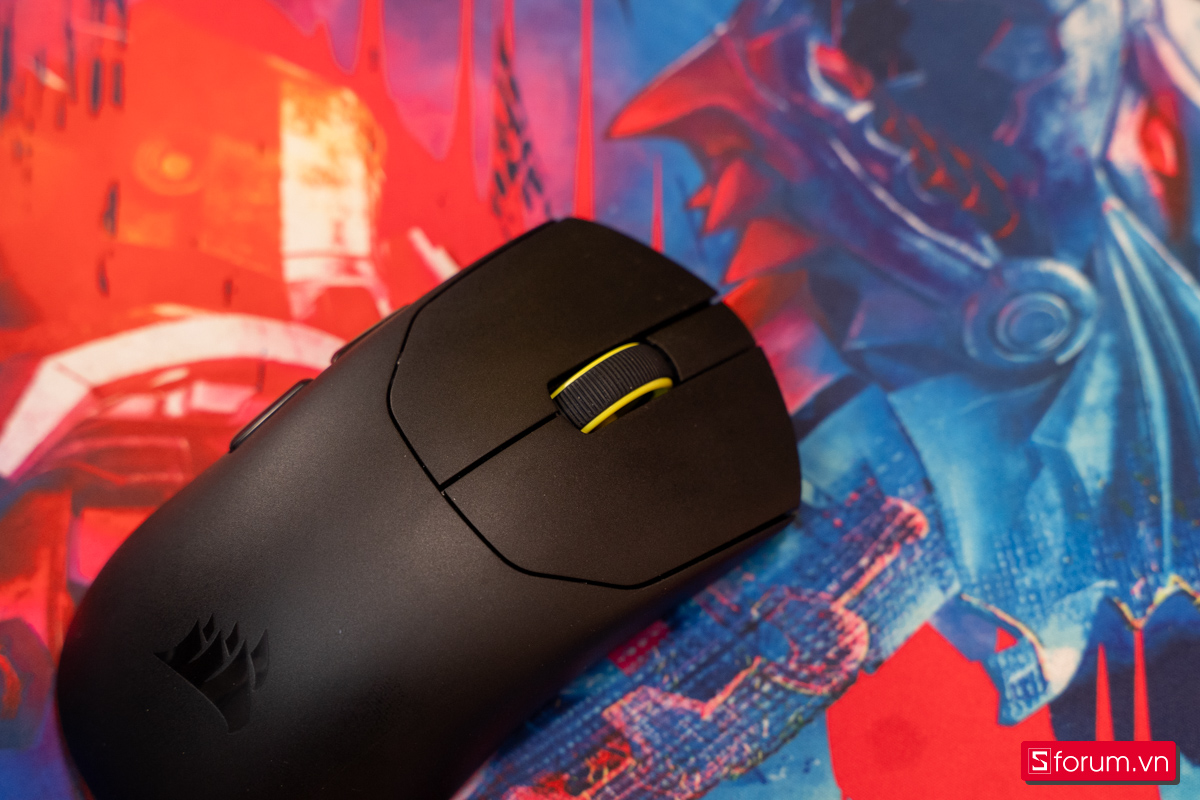 Trên tay Corsair SABRE V2 PRO