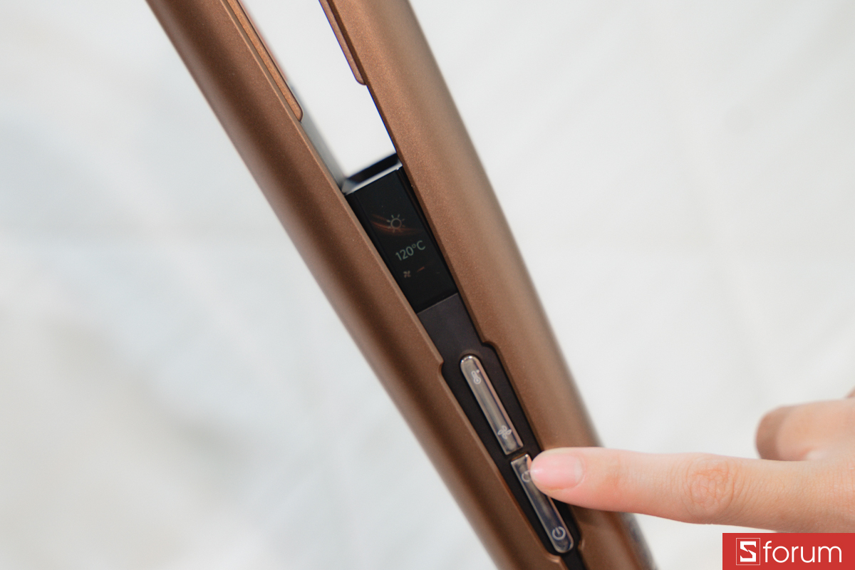 Màn hình hiển thị trên Dreame Aero Straight Hair Dryer