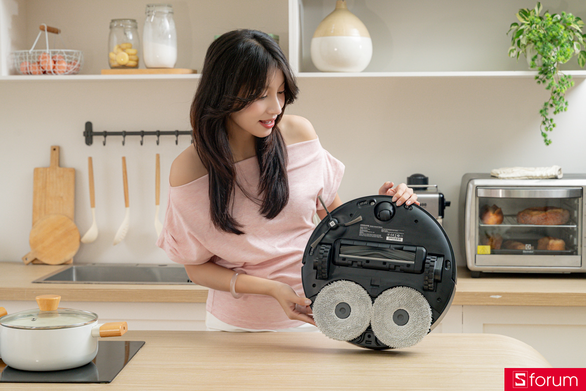 Mặt đáy Dreame D30 Ultra