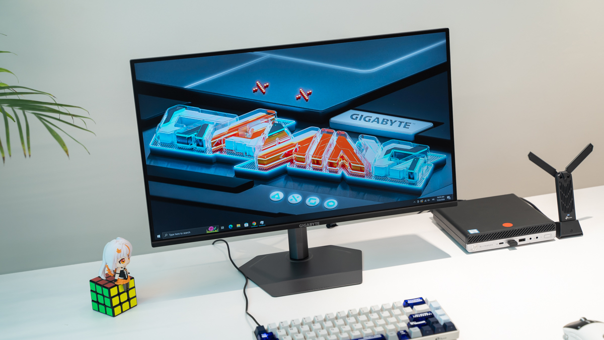 Trên tay Gigabyte G25F2A: Màn hình IPS 240Hz, chân đế xoay dọc, "bá chủ" tầm giá 3 triệu