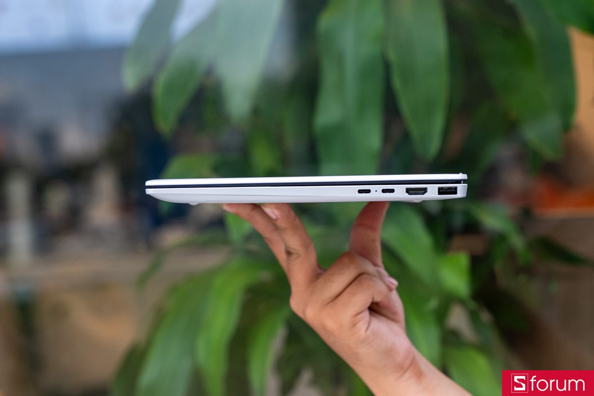 Độ mỏng HP OmniBook 7 AI