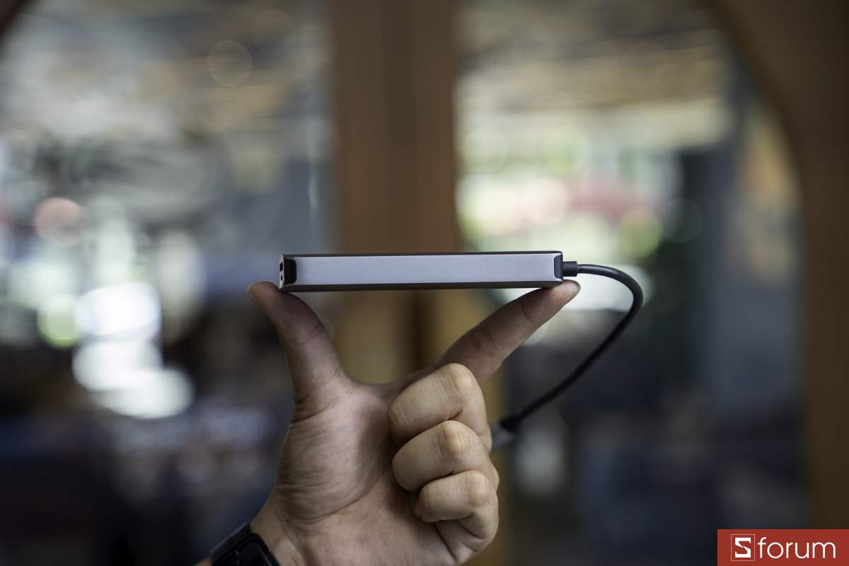 Độ dày của Belkin Connect USB-C 7-in-1