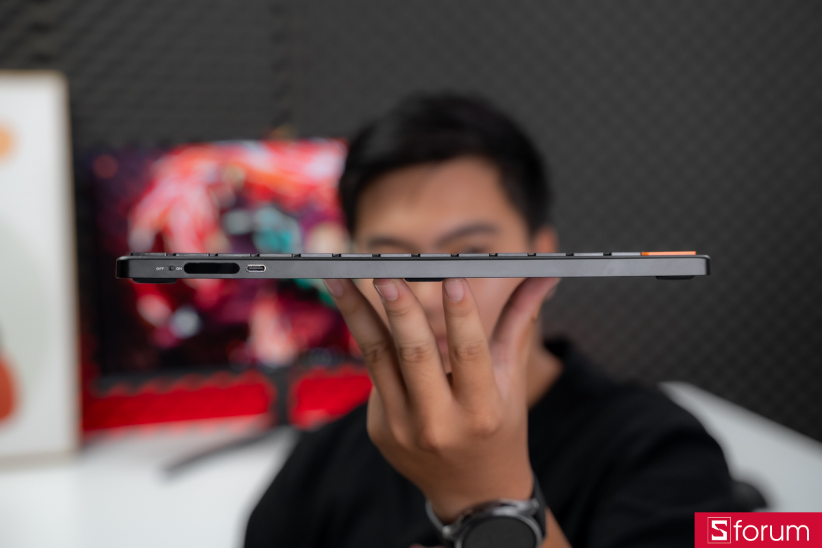 Cạnh trên HyperOne Gen 3