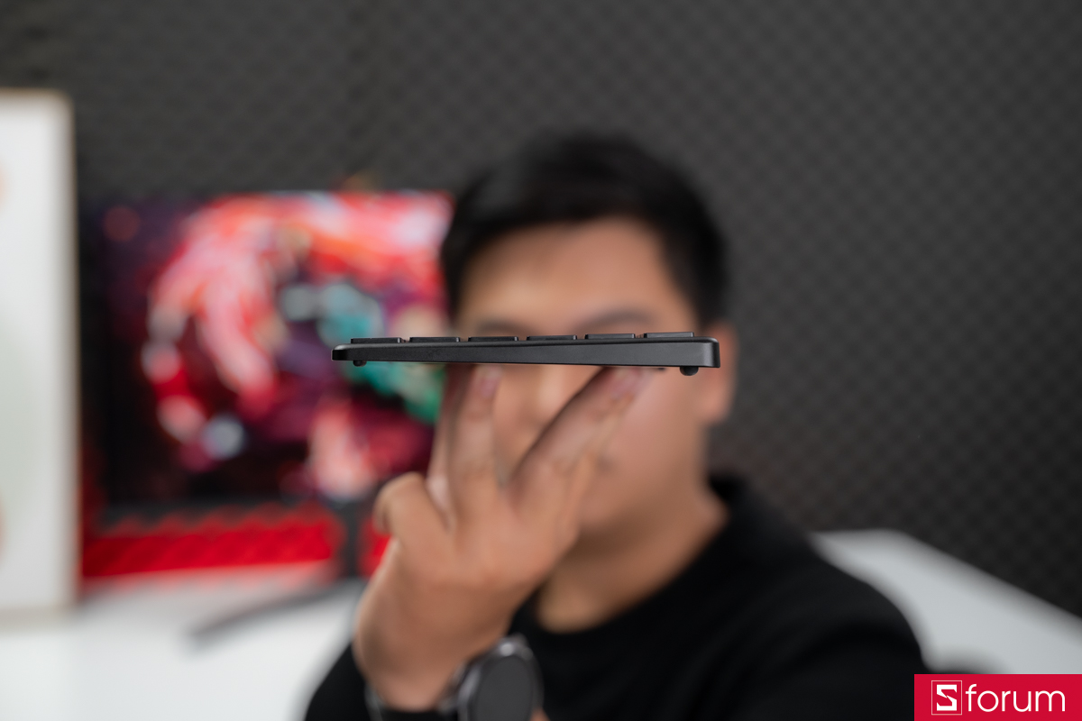 Cạnh bên HyperOne Gen 3