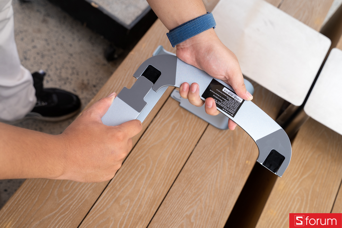 Lắp ráp HyperSpace Ergonomic Laptop Stand
