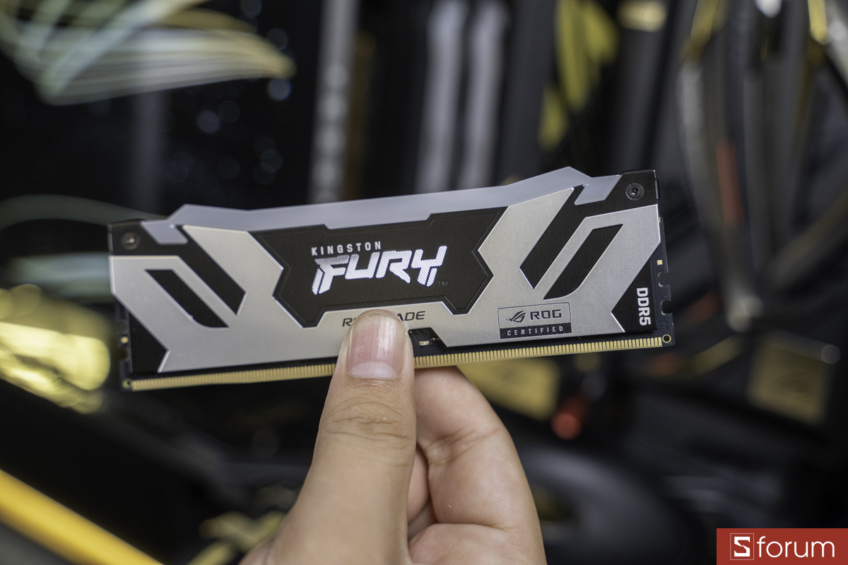Trên tay Kingston FURY Renegade DDR5 RGB CL32