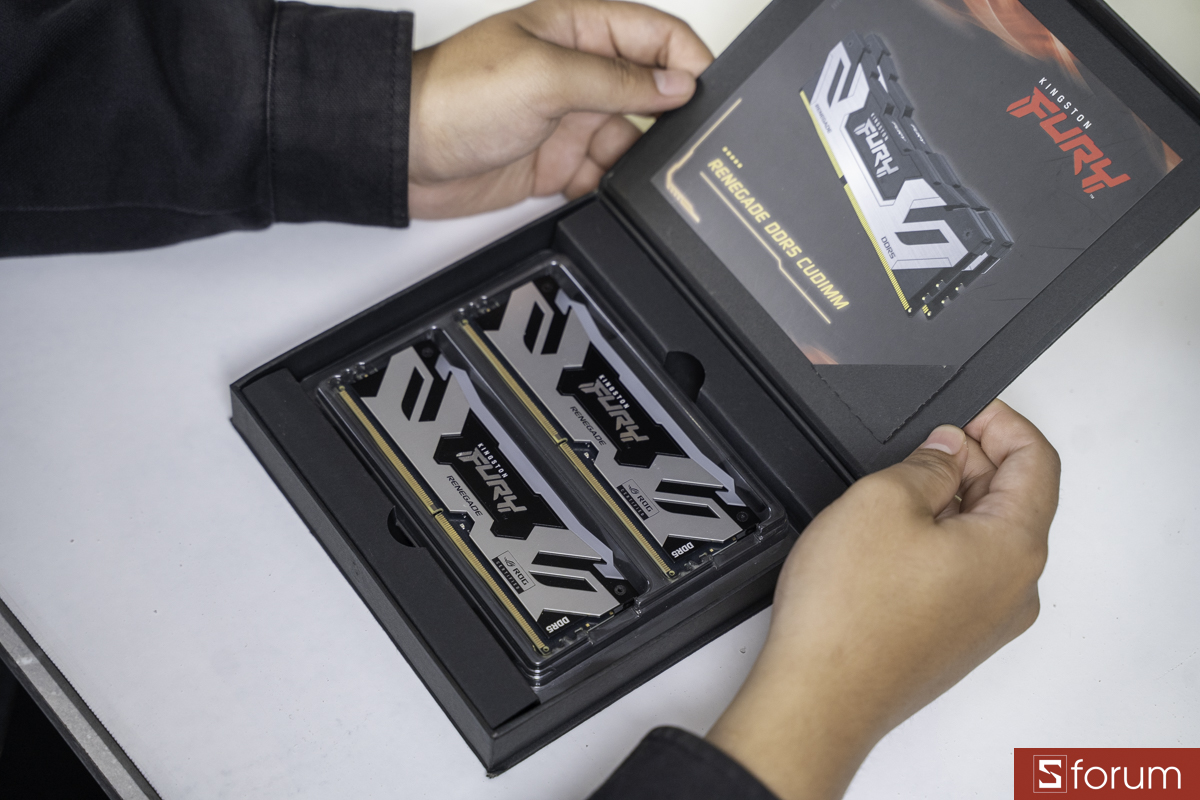 Mở hộp Kingston FURY Renegade DDR5 RGB CL32