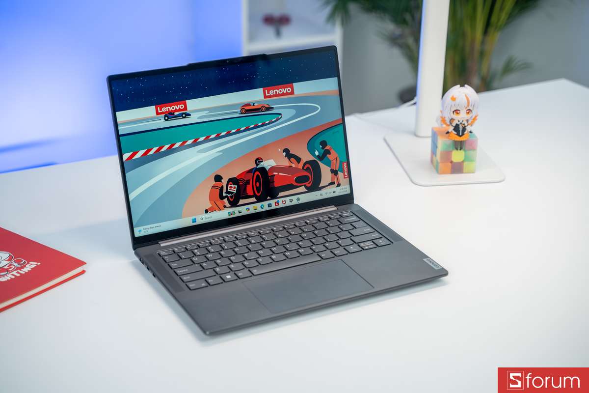 Mặt trước Lenovo IdeaPad Slim Pro 7