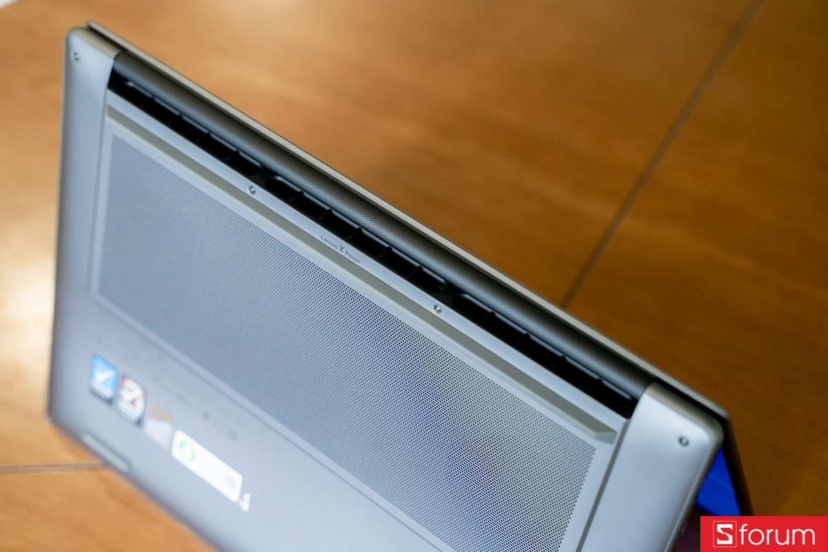 Trên tay Lenovo Yoga Pro 7 15IPH11