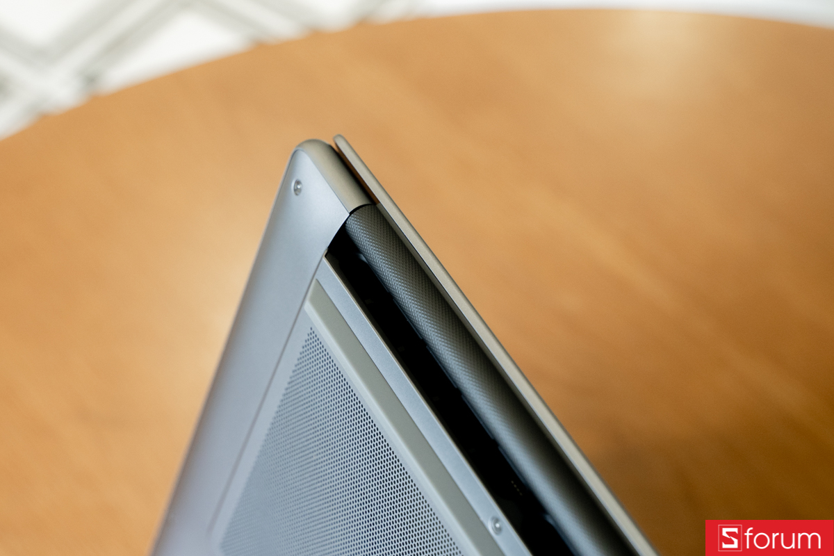Trên tay Lenovo Yoga Pro 7 15IPH11