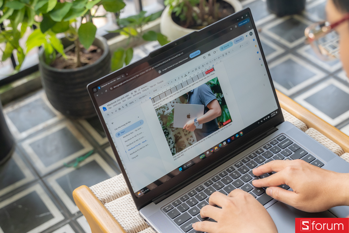 Trên tay Lenovo Yoga Pro 7 15IPH11