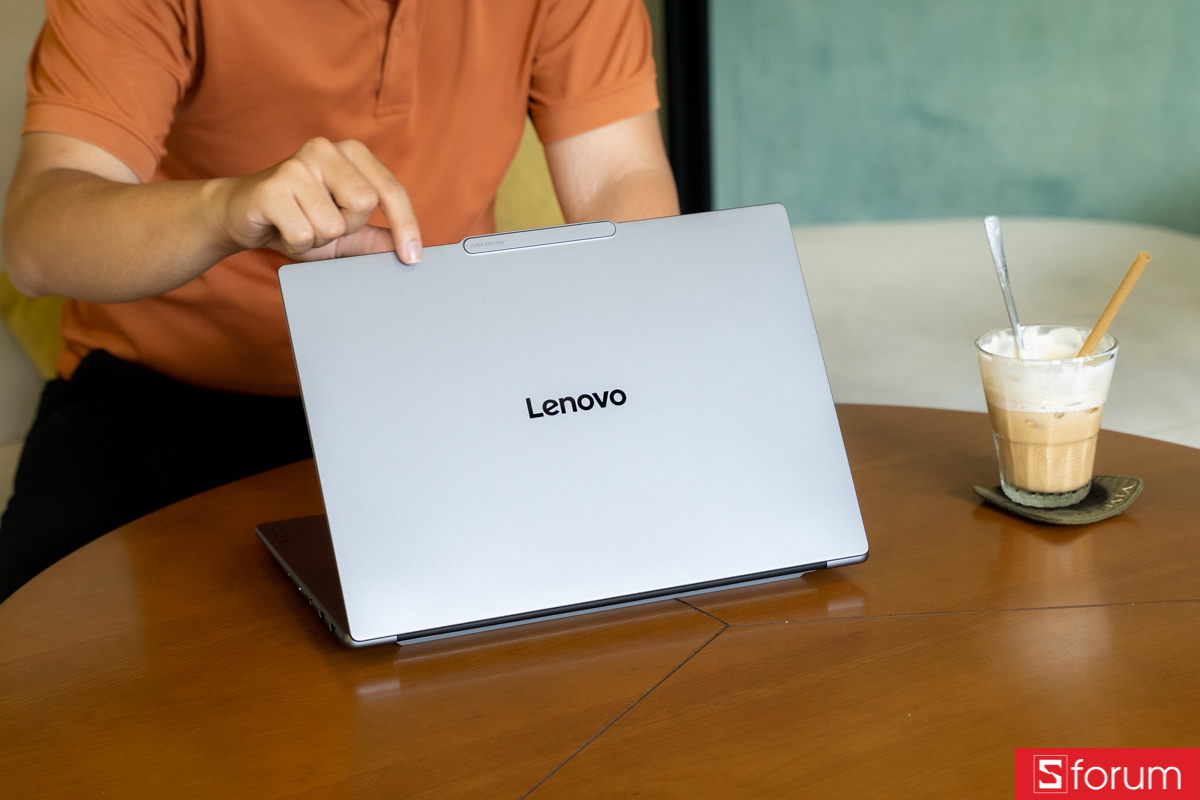 Thời lượng pin trên Lenovo Yoga Pro 7 15IPH11