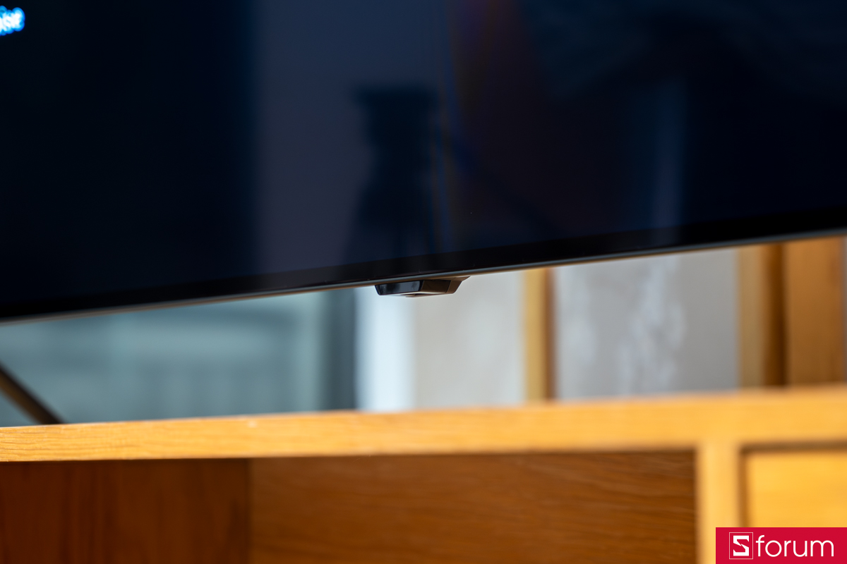 Cạnh dưới LG OLED 4K 55 inch B5