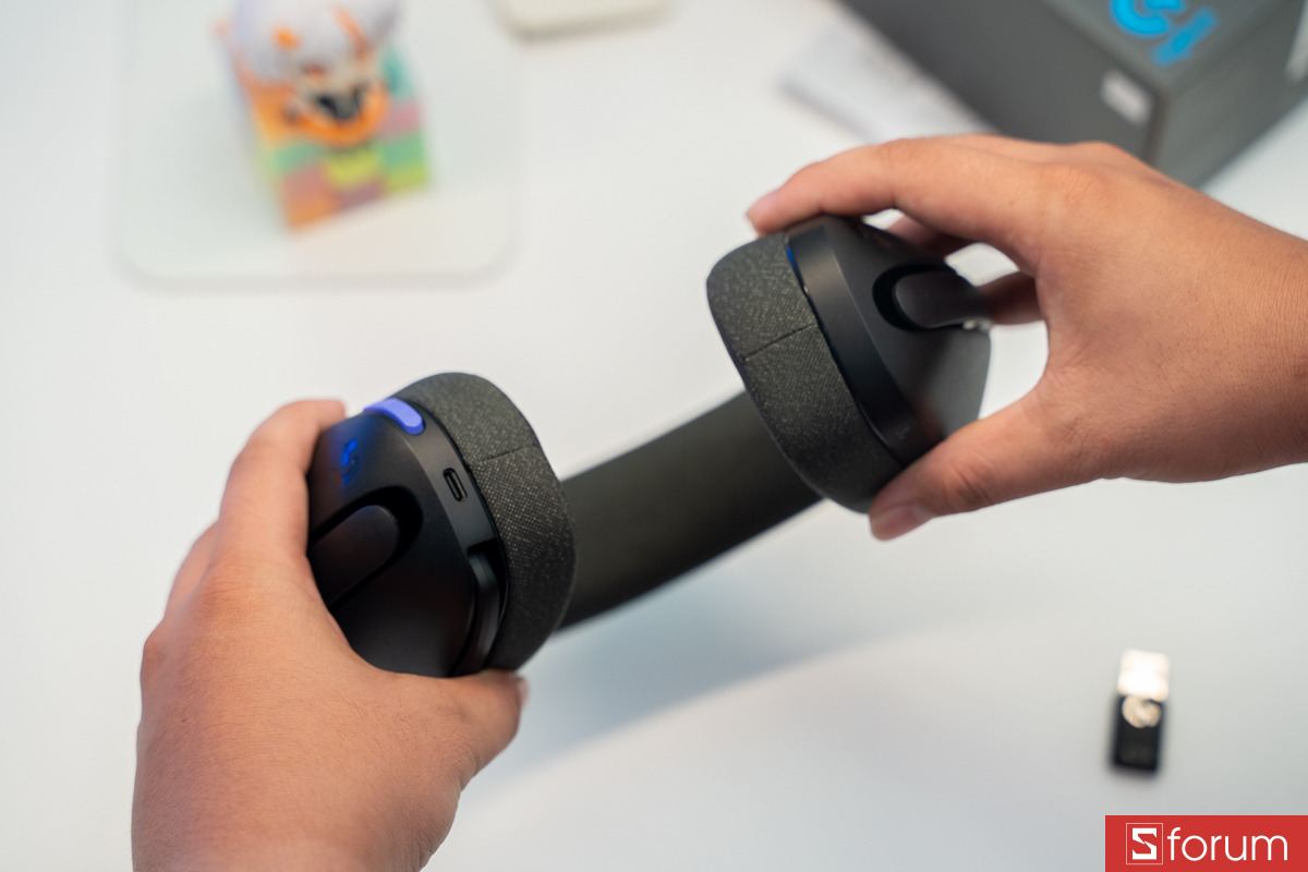 Cổng sạc trên Logitech G321 Lightspeed