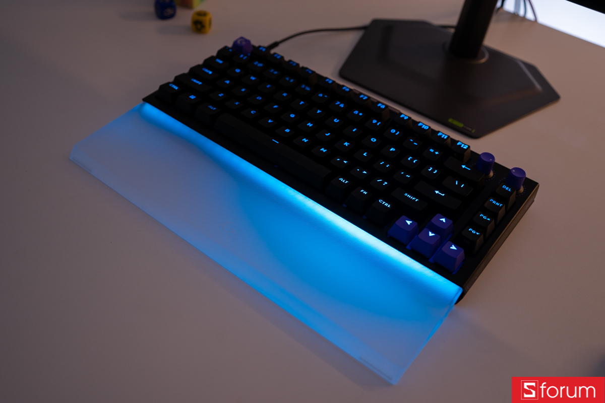 Trên tay Logitech G512 X 75