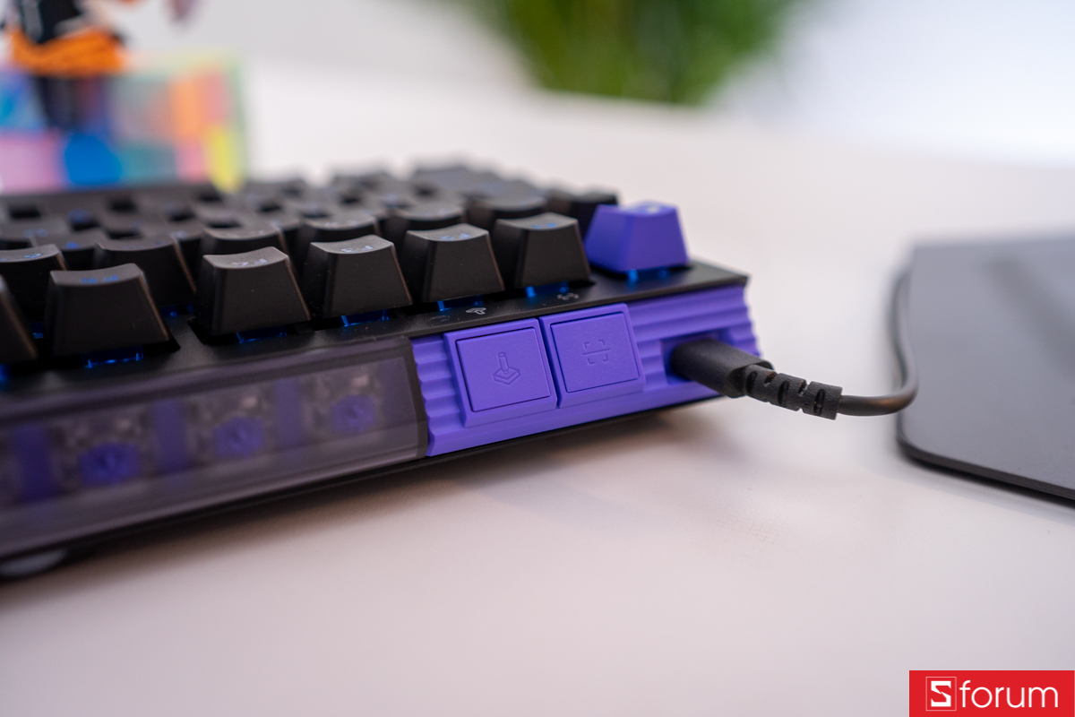 Cánh sau Logitech G512 X 75