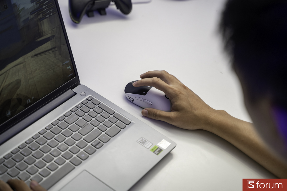 Độ phản hồi trên Logitech Pro X2 Superstrike