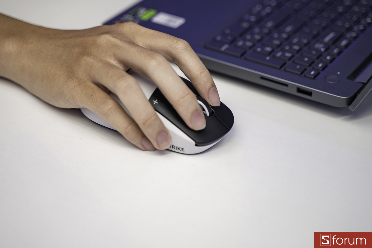 Ngoiaj hình Logitech Pro X2 Superstrike