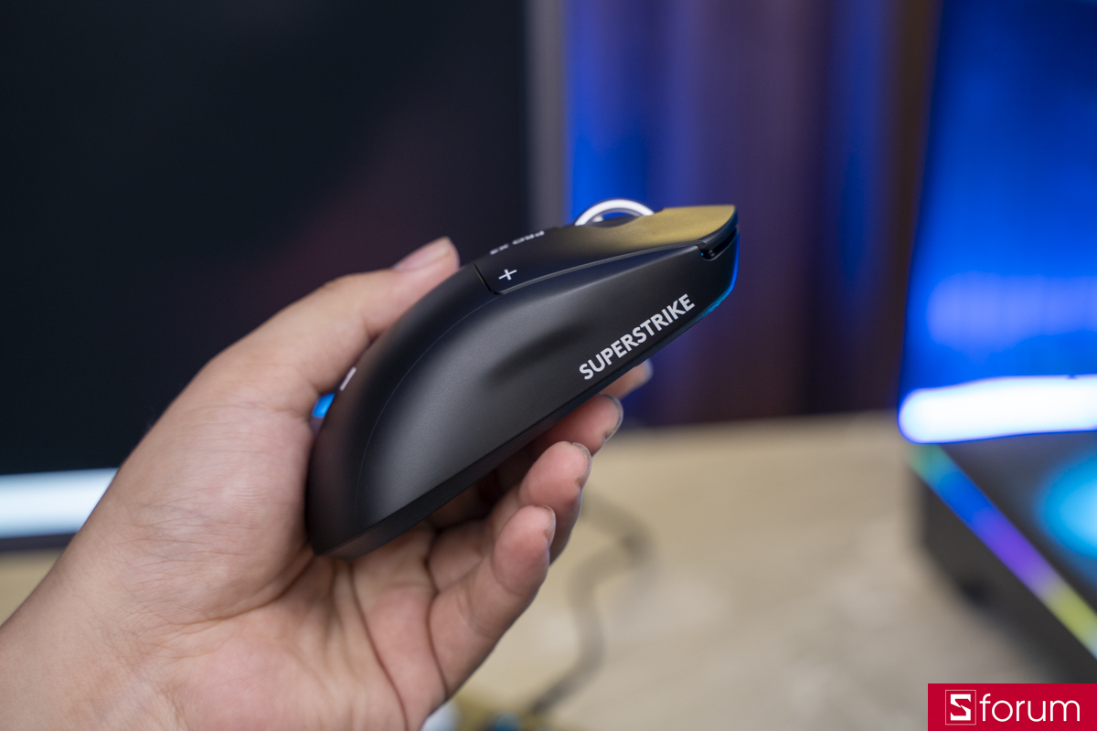 Trên tay Logitech PRO X3 SUPERSTRIKE