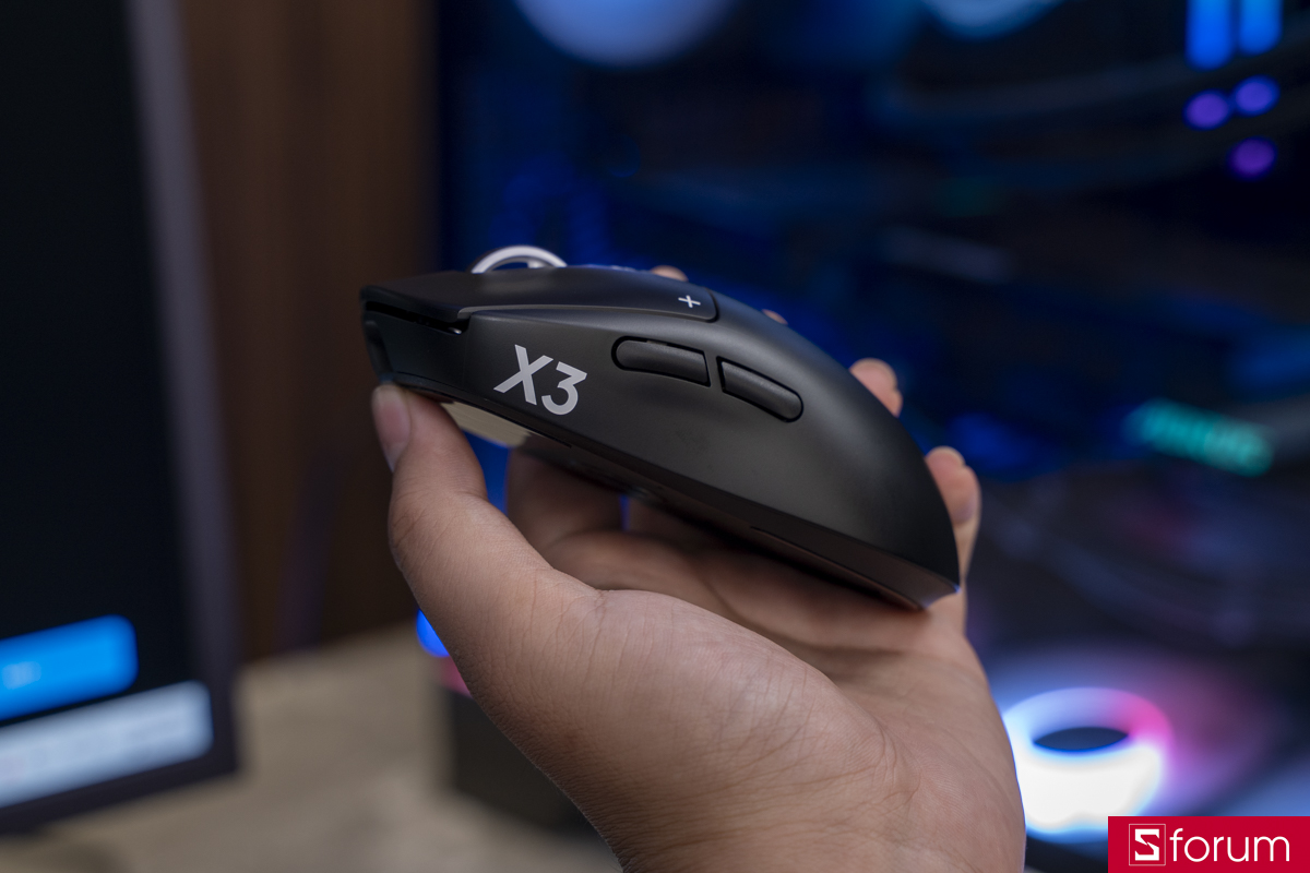 Phím bấm trên Logitech PRO X3 SUPERSTRIKE