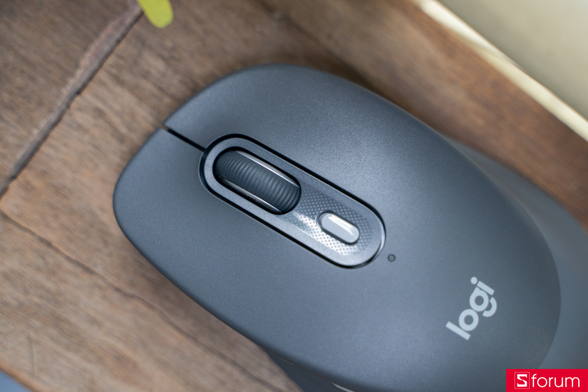 Mặt trước Logitech M840 L