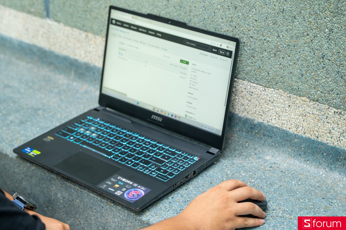 Khả năng kết nối trên Logitech M840 L
