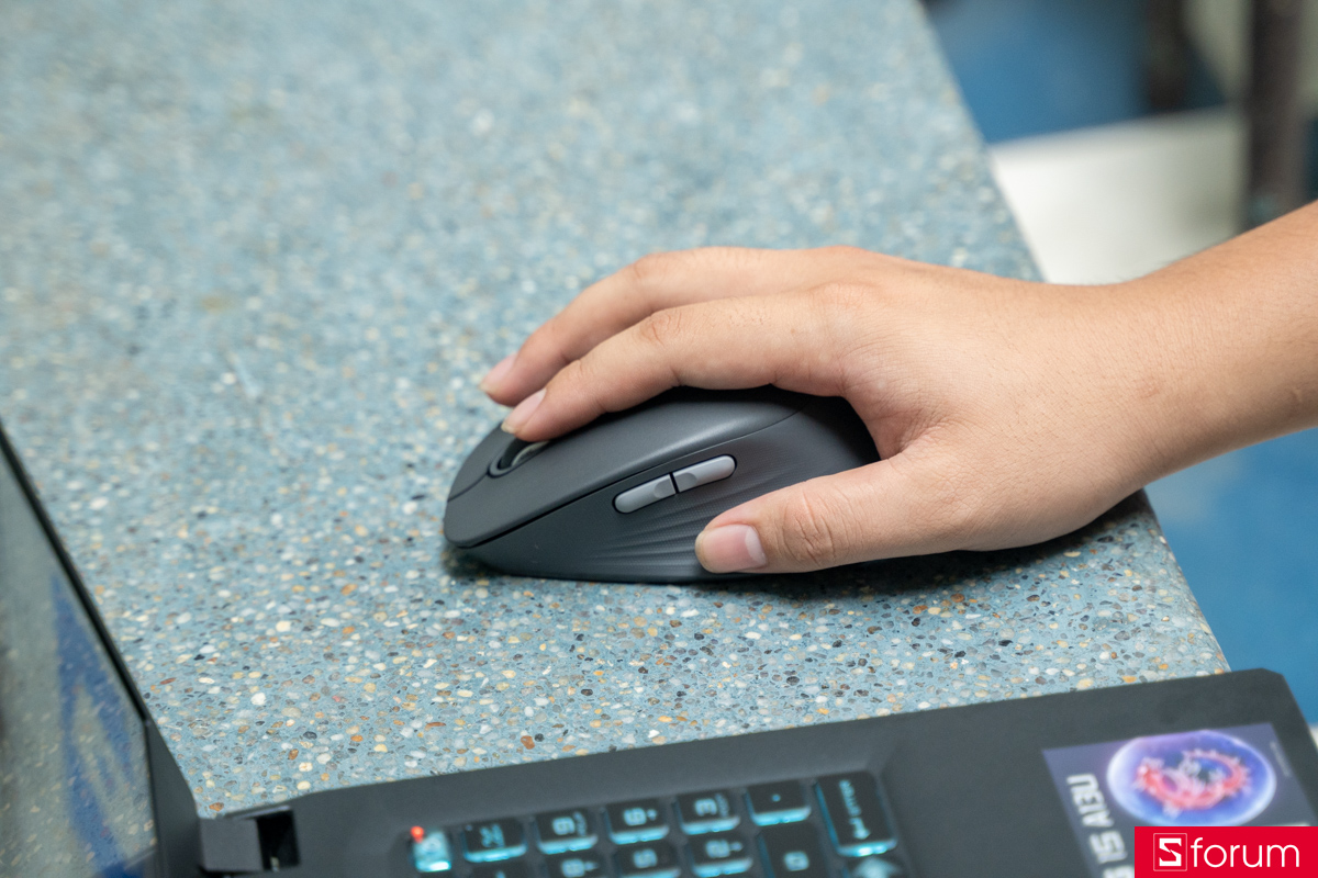 Cách phím bấm trên Logitech M840 L