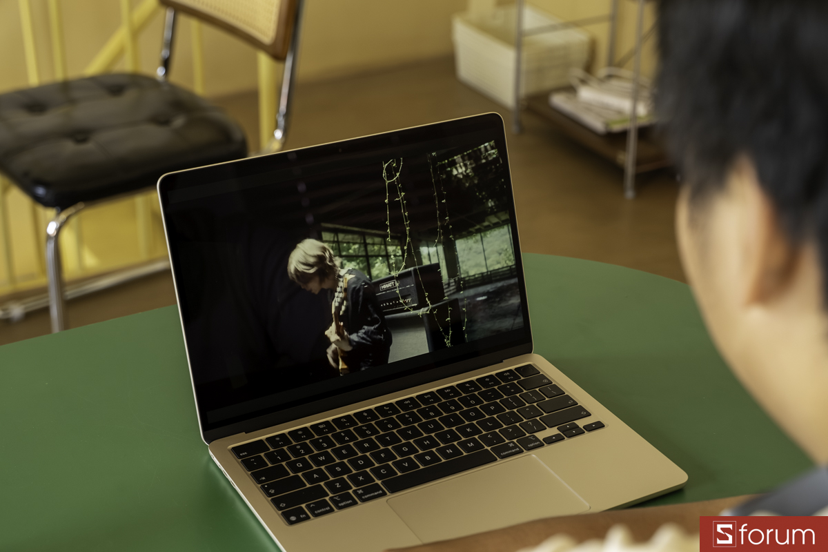 Màn hình MacBook Air M5