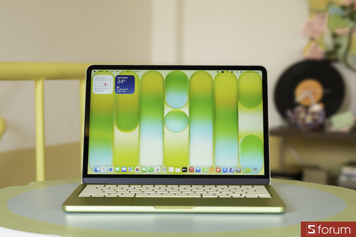 Trên tay MacBook Neo