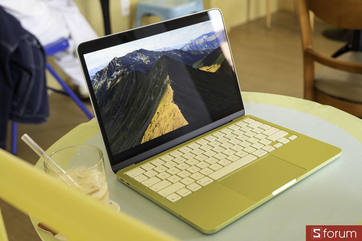 Khả năng hiển thị trên MacBook Neo