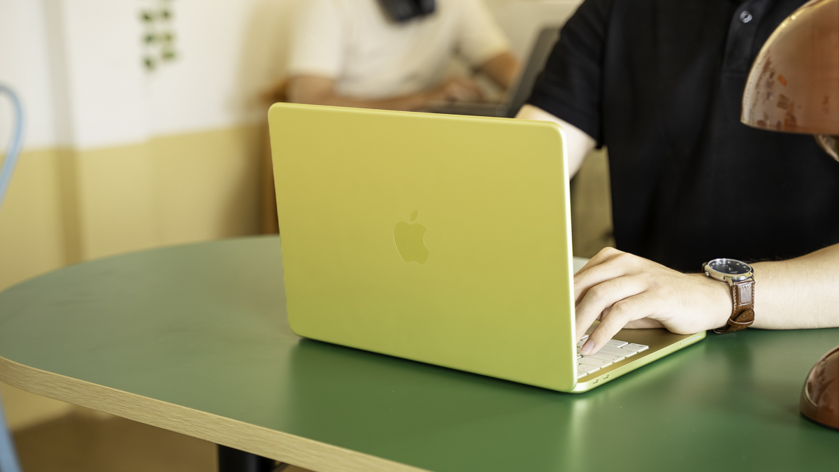 Trên tay MacBook Neo: Lần đầu MacBook “dễ mua”, build xịn, trải nghiệm mượt, giá từ 16.9 triệu Trên tay MacBook Neo: Lần đầu MacBook “dễ mua”, build xịn, trải nghiệm mượt, giá từ 16.9 triệu