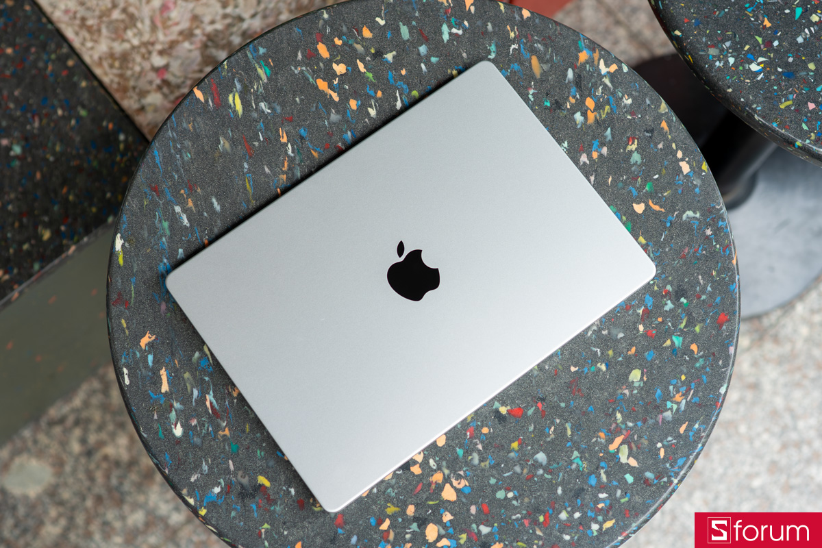 Trên tay MacBook Pro M5 14 inch