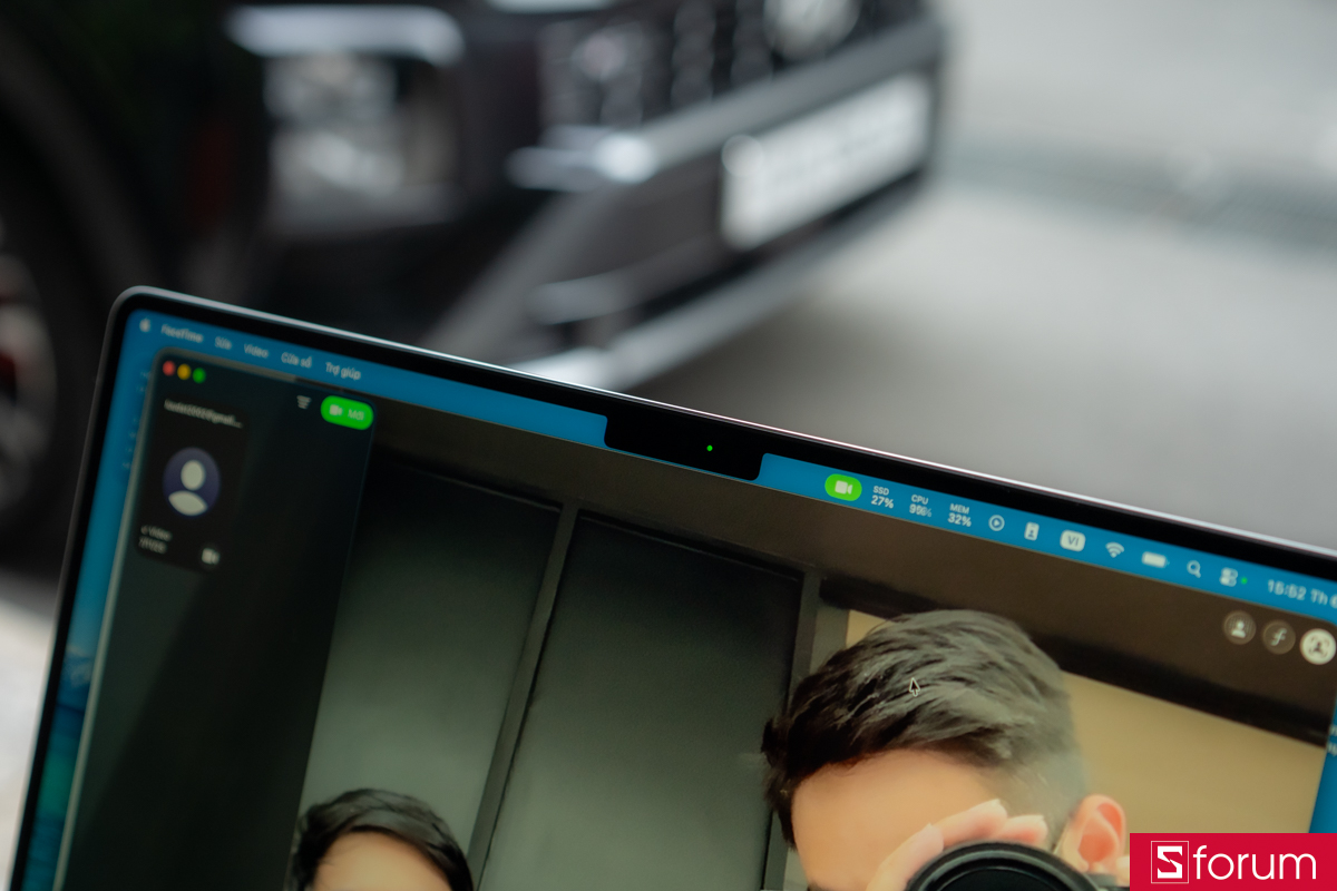 Vị trí webcam 12MP trên MacBook Pro M5 14 inch